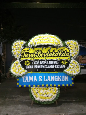Papan Bunga Duka di Meranti